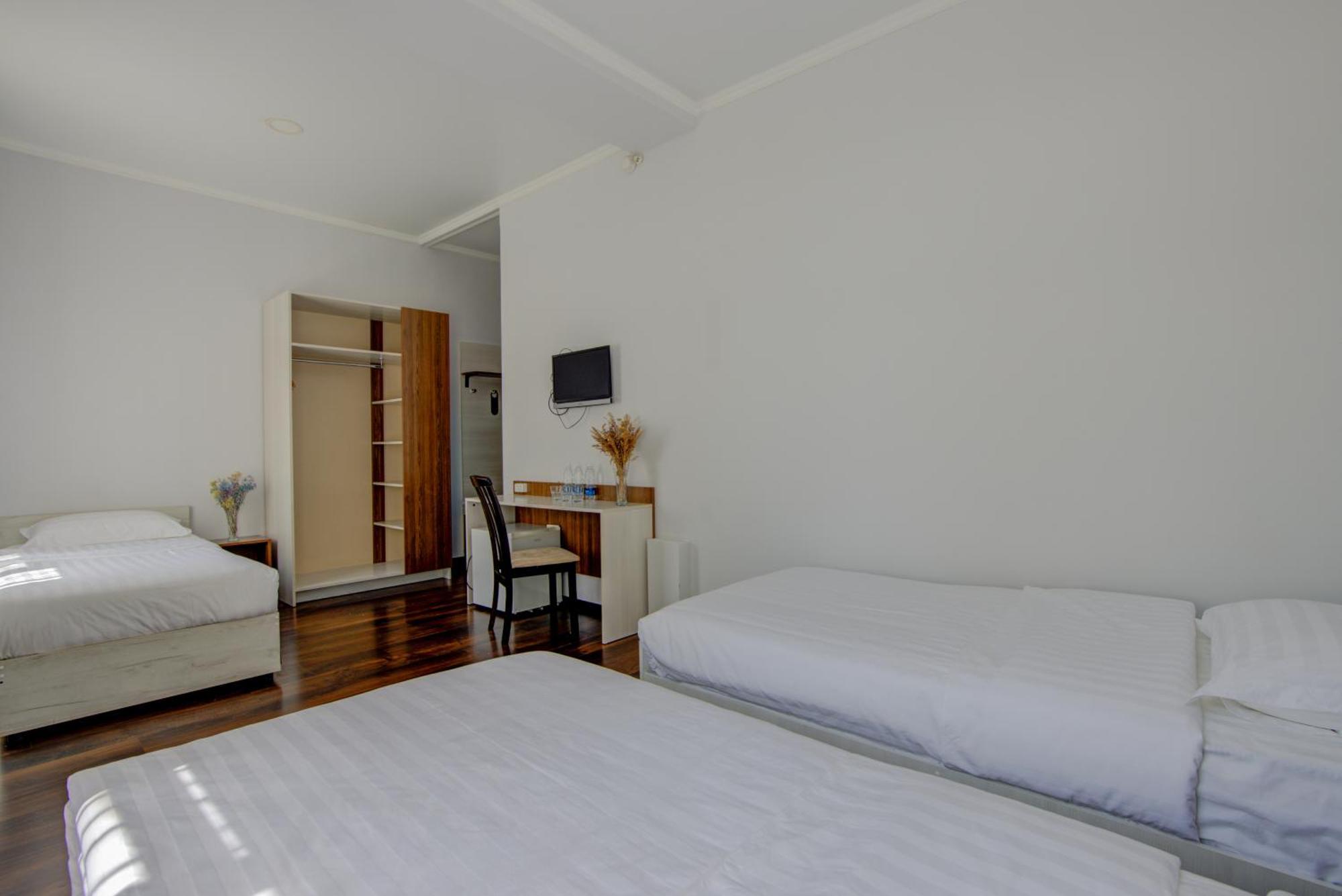 Shah Palace Hotel Bishkek Ngoại thất bức ảnh