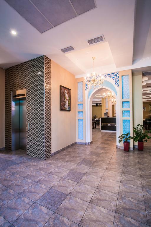 Shah Palace Hotel Bishkek Ngoại thất bức ảnh