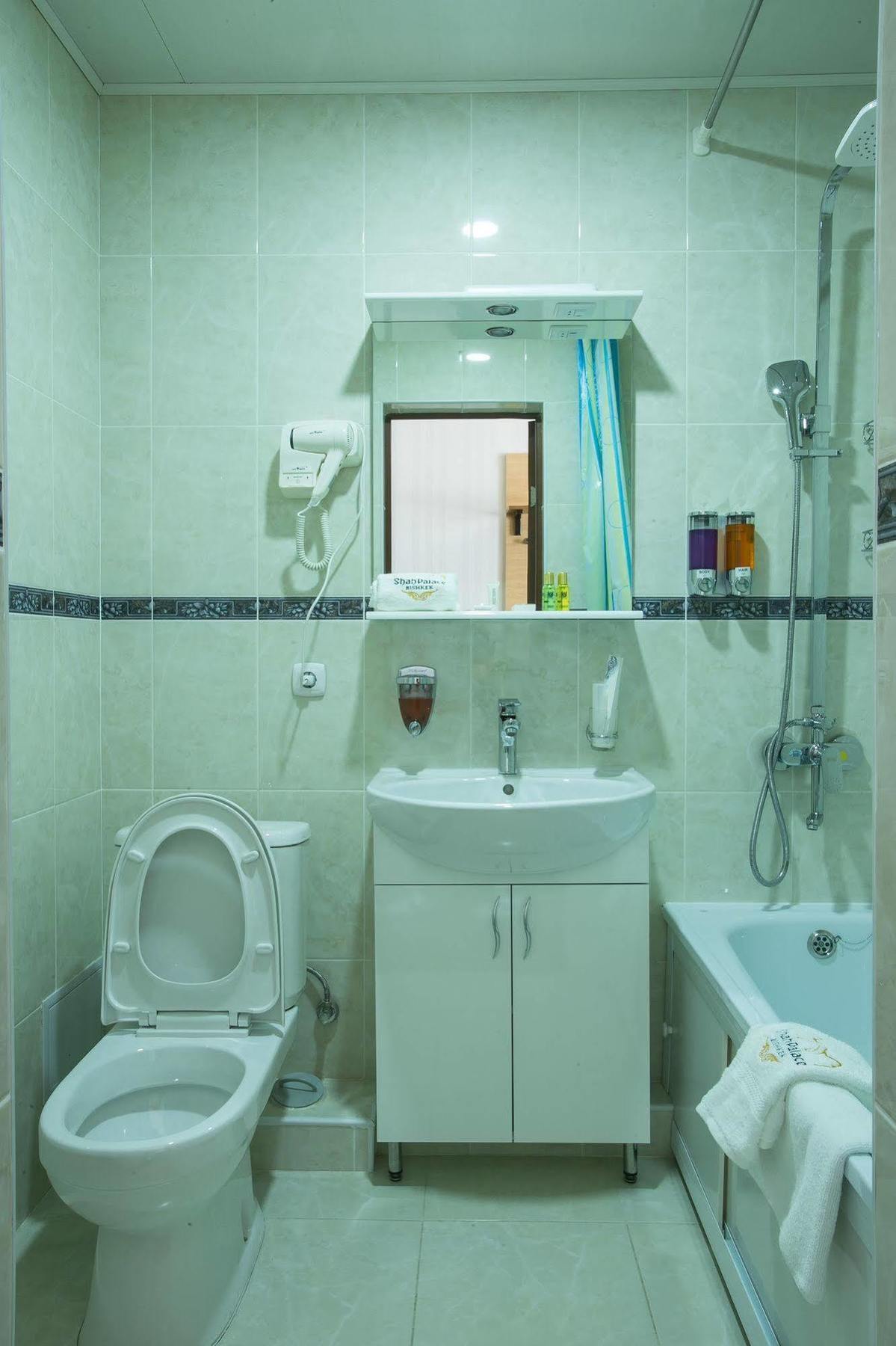 Shah Palace Hotel Bishkek Ngoại thất bức ảnh